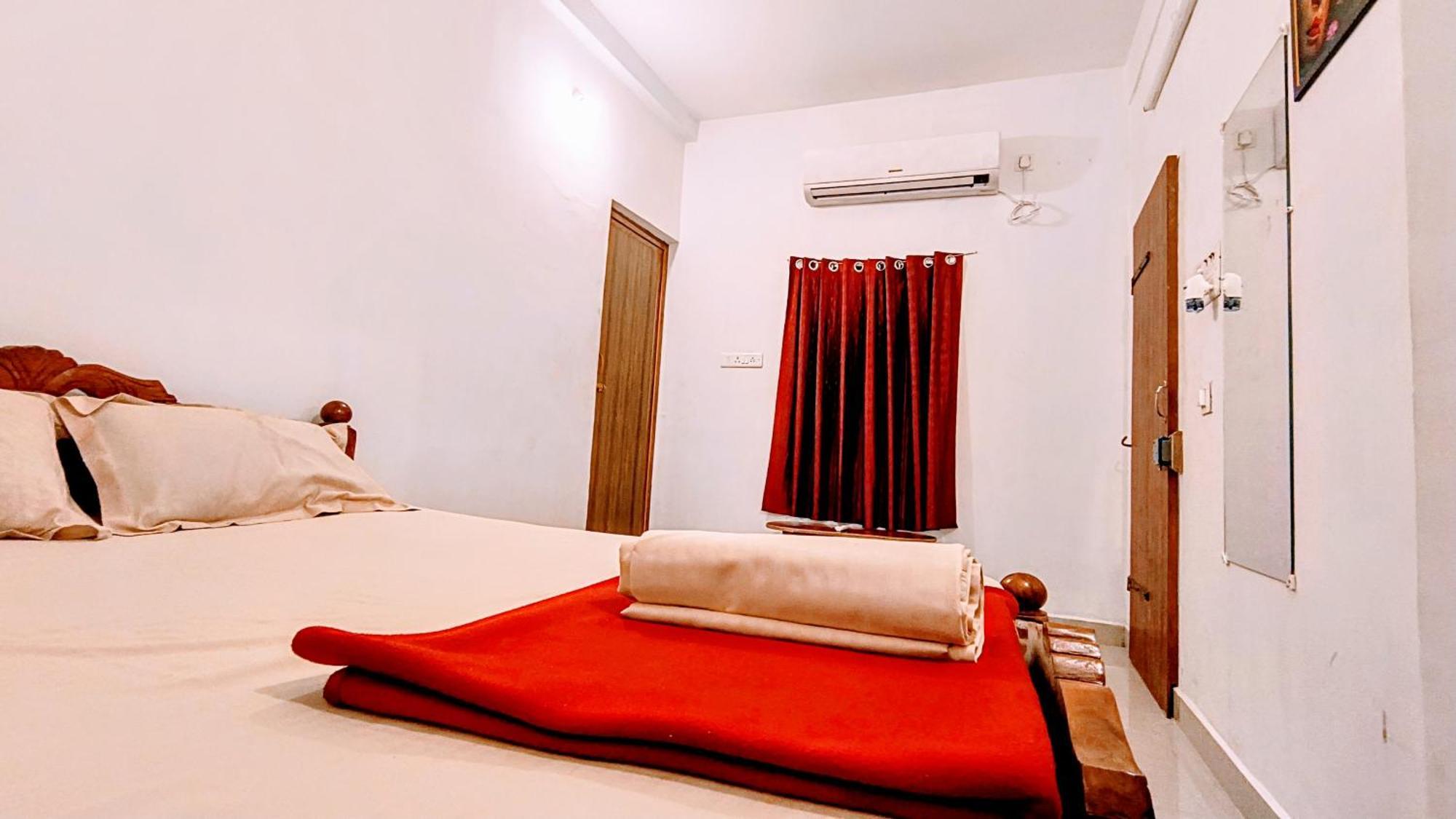 Gt Guest House Virāmpattinam Exterior photo